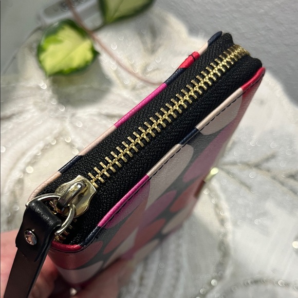 Kate Spade New York Shore Street Neda Continental Wallet - Picture 7 of 14